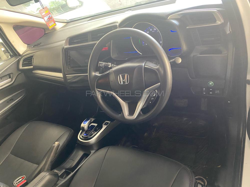Honda Fit 2014 for Sale in Lahore Honda Fit 2014 for Sale in Lahore Image-2
