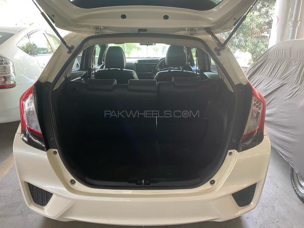 Honda Fit 2014 for Sale in Lahore Honda Fit 2014 for Sale in Lahore Image-15