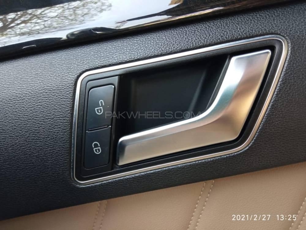 مرسڈیز بینز ای کلاس 2013 for Sale in لاہور مرسڈیز بینز ای کلاس 2013 for Sale in لاہور Image-10
