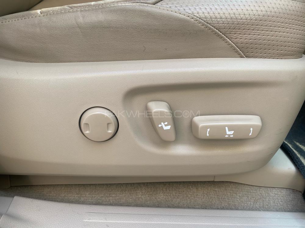 Toyota Prado 2012 for Sale in Islamabad Toyota Prado 2012 for Sale in Islamabad Image-12