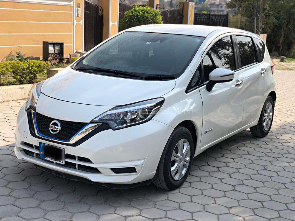 Nissan Note 2017 for Sale in Rawalpindi Image-1