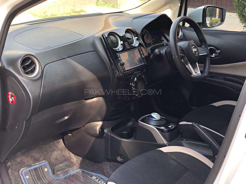 Nissan Note 2017 for Sale in Rawalpindi Nissan Note 2017 for Sale in Rawalpindi Image-7