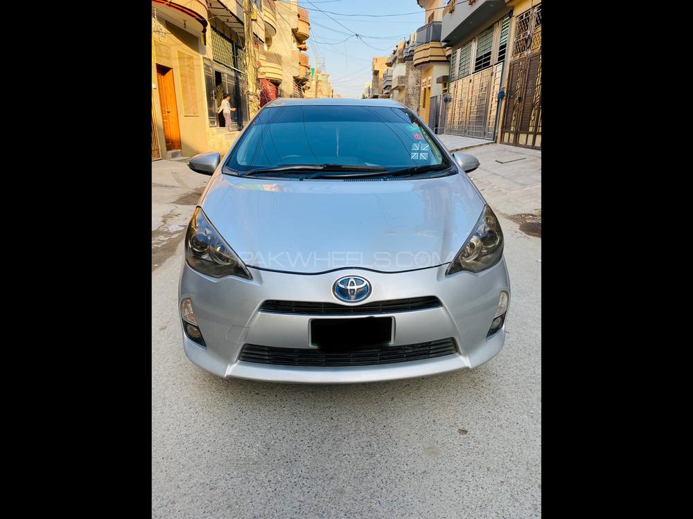 Toyota Aqua 2013 for Sale in Peshawar Image-1