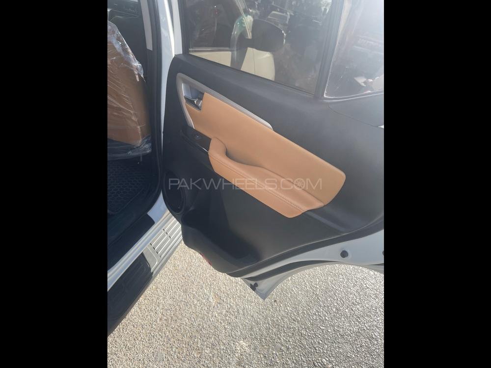 ٹویوٹا فورچیونر 2017 for Sale in کراچی ٹویوٹا فورچیونر 2017 for Sale in کراچی Image-9