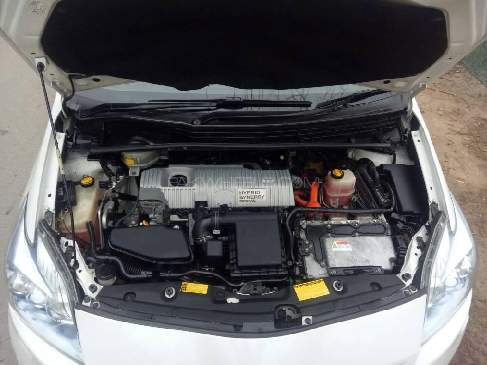 Toyota Prius 2010 for Sale in Sahiwal Toyota Prius 2010 for Sale in Sahiwal Image-11
