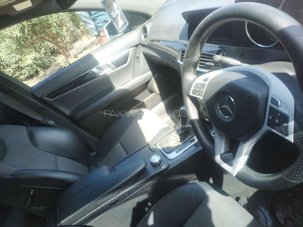 Mercedes Benz C Class 2011 for Sale in Islamabad Mercedes Benz C Class 2011 for Sale in Islamabad Image-5