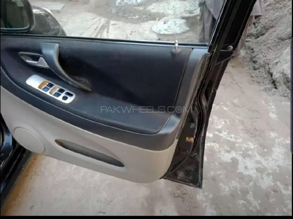 Suzuki Liana 2006 for Sale in Sheikhupura Suzuki Liana 2006 for Sale in Sheikhupura Image-4