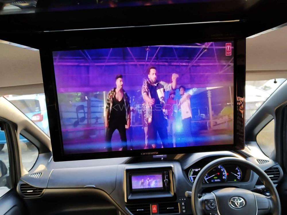 Toyota Noah 2015 for Sale in Lahore Toyota Noah 2015 for Sale in Lahore Image-13