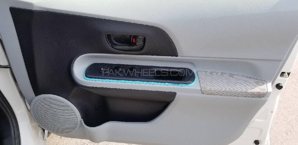 Toyota Aqua 2013 for Sale in Lahore Toyota Aqua 2013 for Sale in Lahore Image-17