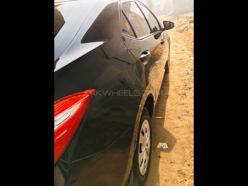 Toyota Corolla 2016 for Sale in Toba Tek Singh Image-1