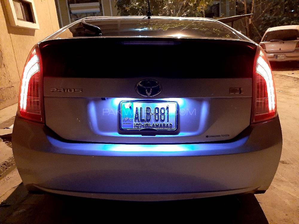 Toyota Prius 2014 for Sale in Islamabad Toyota Prius 2014 for Sale in Islamabad Image-18