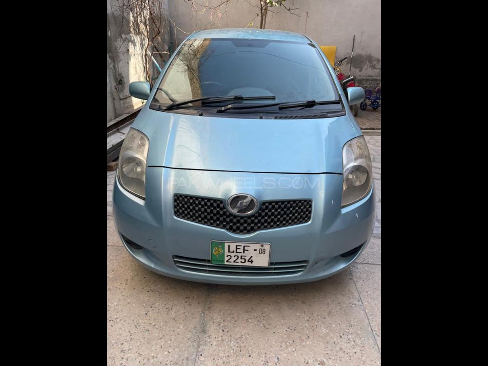 Toyota Vitz 2005 for Sale in Peshawar Image-1
