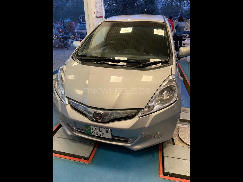 Honda Fit 2016 for Sale in Lahore Image-1