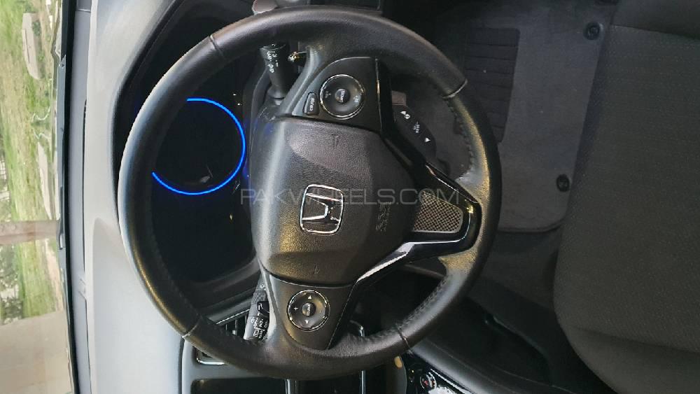 Honda Vezel 2014 for Sale in Gujranwala Honda Vezel 2014 for Sale in Gujranwala Image-5