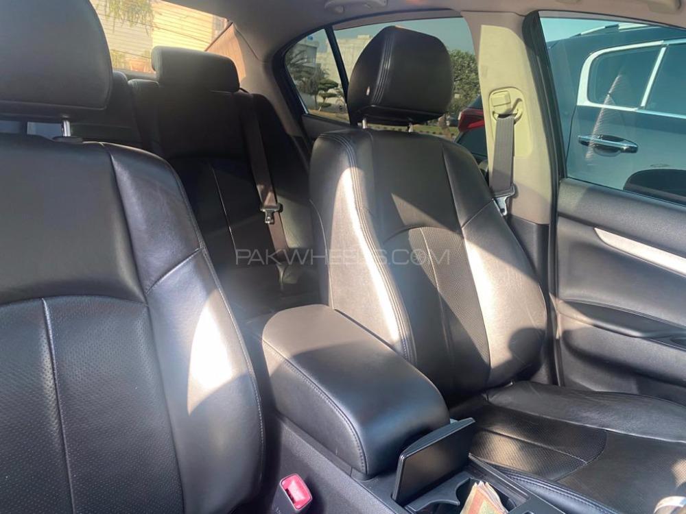 Nissan Skyline 2007 for Sale in Lahore Nissan Skyline 2007 for Sale in Lahore Image-3