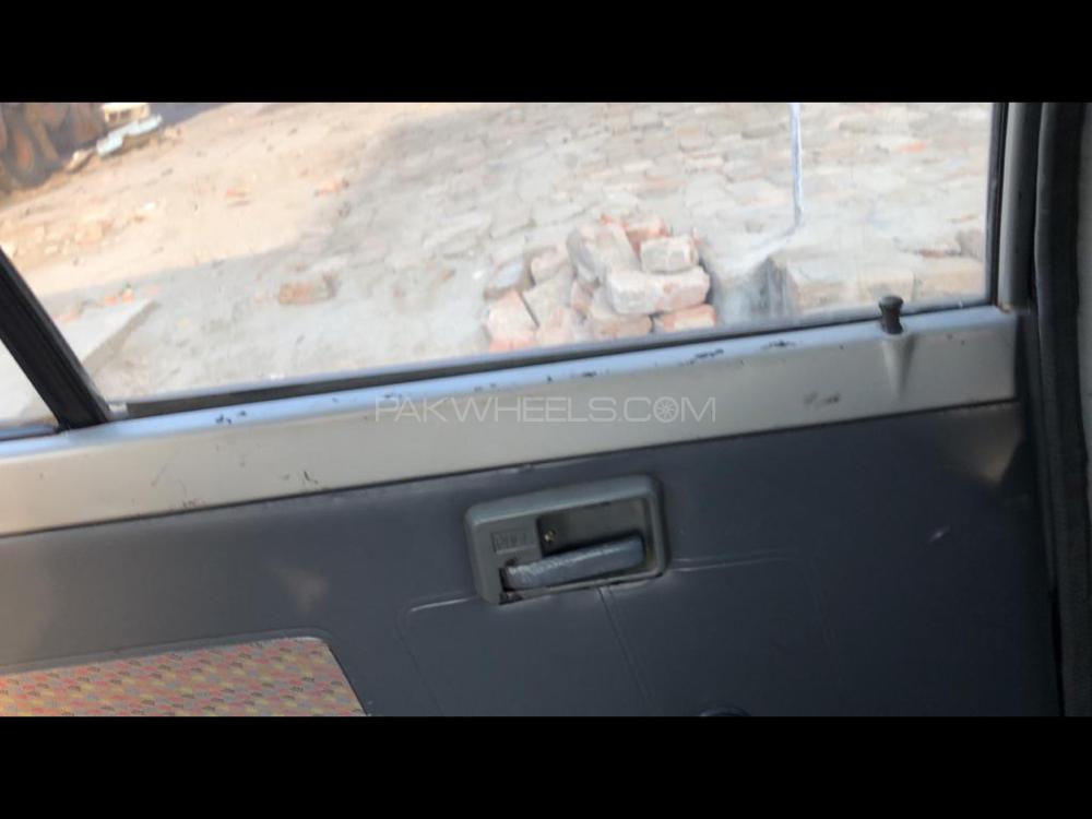 Suzuki Mehran 2006 for Sale in Faisalabad Suzuki Mehran 2006 for Sale in Faisalabad Image-12