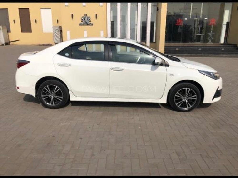 Toyota Corolla 2017 for Sale in Lahore Toyota Corolla 2017 for Sale in Lahore Image-6