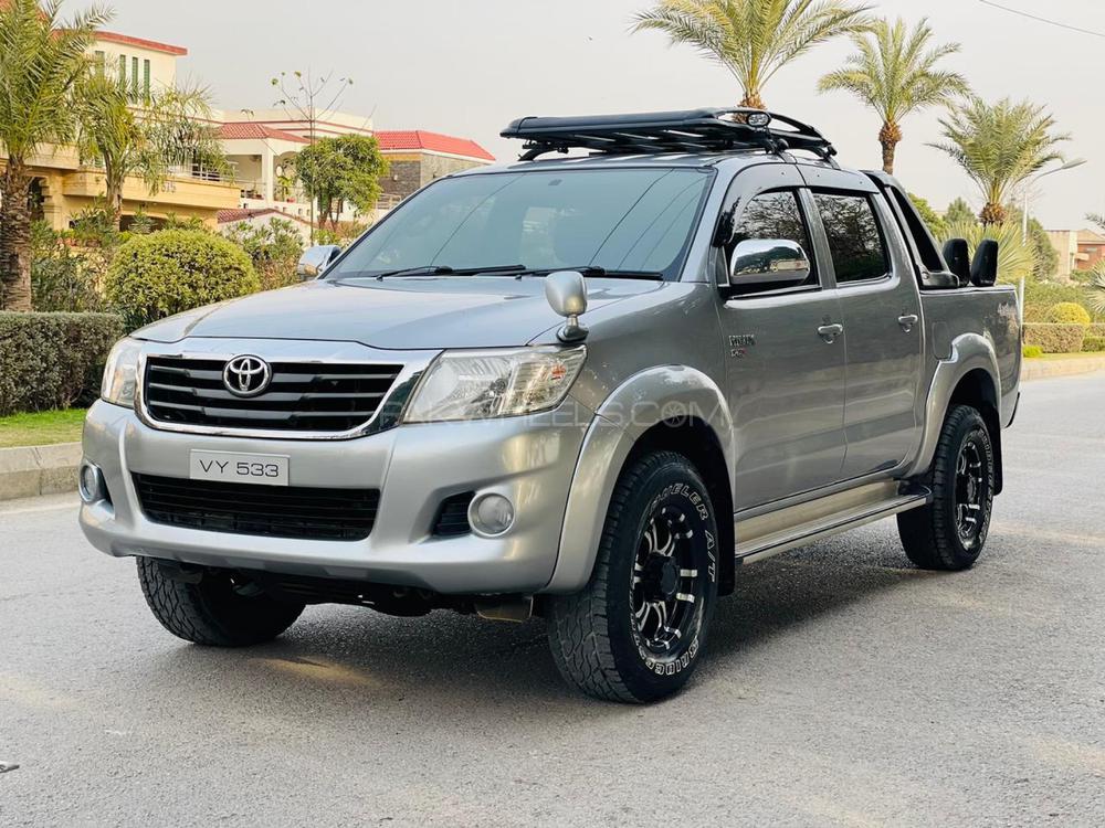 Toyota Hilux 2012 for Sale in Rawalpindi Toyota Hilux 2012 for Sale in Rawalpindi Image-4