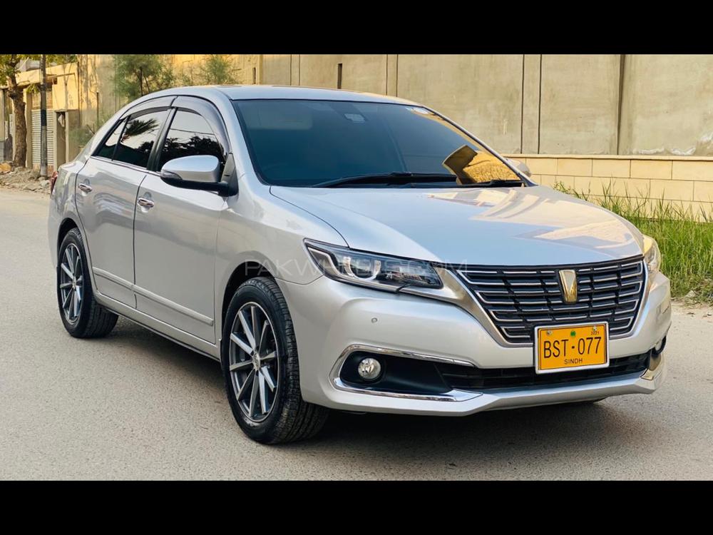 Toyota Premio 2017 for Sale in Karachi Image-1