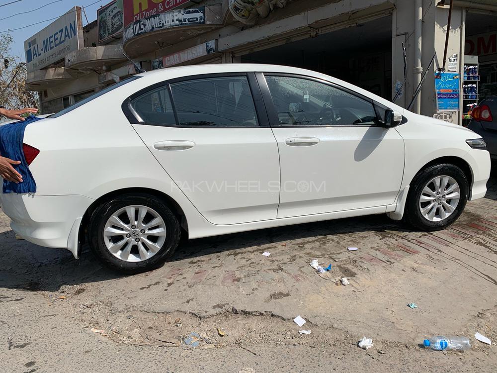 Honda City 2014 for Sale in Lahore Honda City 2014 for Sale in Lahore Image-11