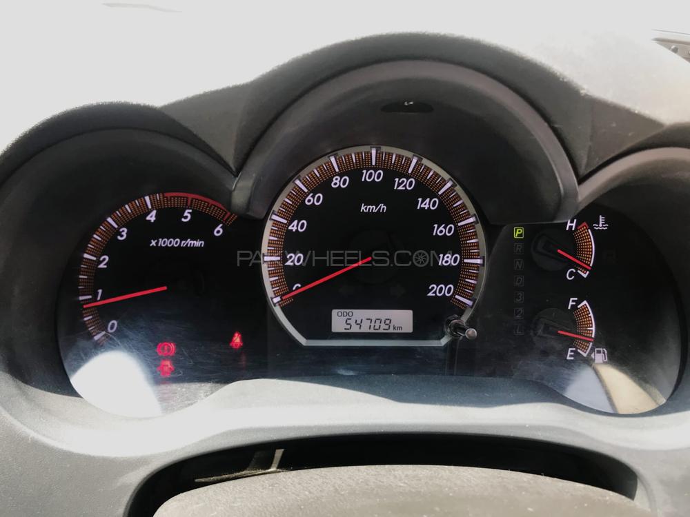 Toyota Hilux 2016 for Sale in Multan Toyota Hilux 2016 for Sale in Multan Image-8