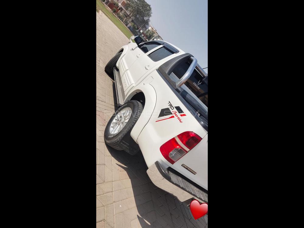 Toyota Hilux 2016 for Sale in Multan Toyota Hilux 2016 for Sale in Multan Image-20