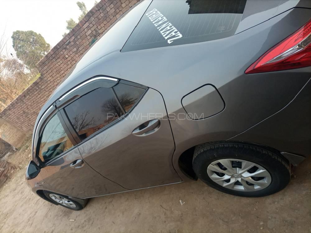 Toyota Corolla 2016 for Sale in Mandi bahauddin Toyota Corolla 2016 for Sale in Mandi bahauddin Image-2