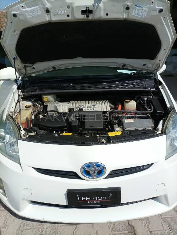 Toyota Prius 2011 for Sale in Peshawar Toyota Prius 2011 for Sale in Peshawar Image-2