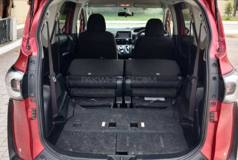 Toyota Sienta 2016 for Sale in Gujranwala Toyota Sienta 2016 for Sale in Gujranwala Image-2