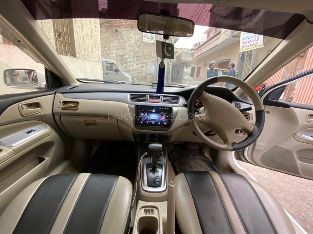 مٹسوبیشی لینسر 2006 for Sale in لاہور مٹسوبیشی لینسر 2006 for Sale in لاہور Image-6