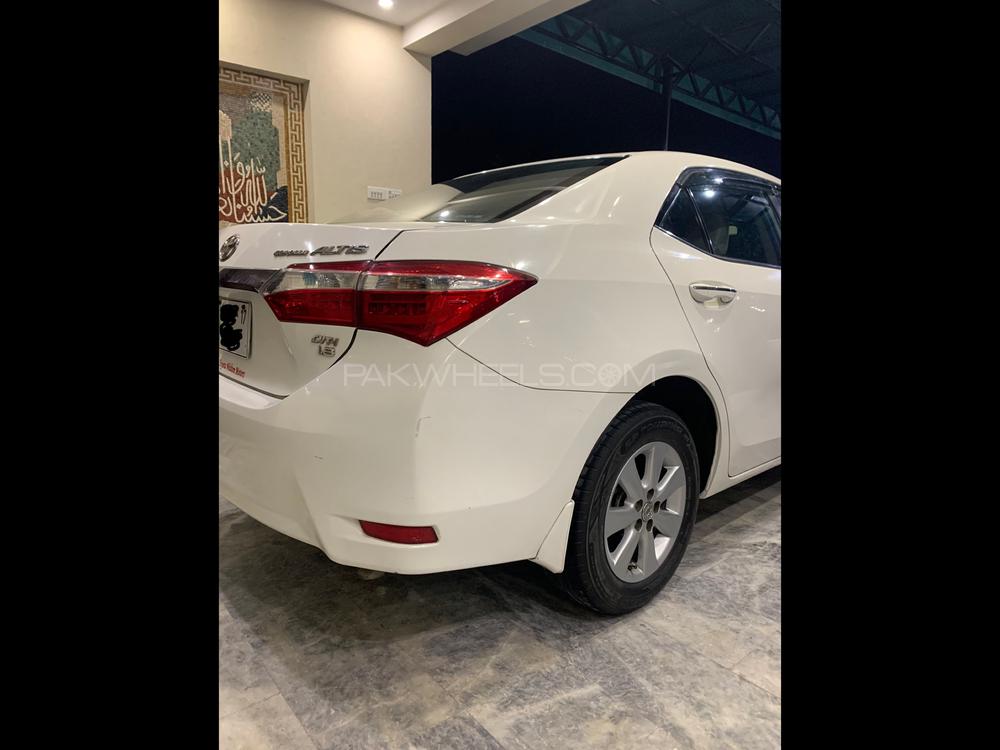 Toyota Corolla 2017 for Sale in Lahore Toyota Corolla 2017 for Sale in Lahore Image-6