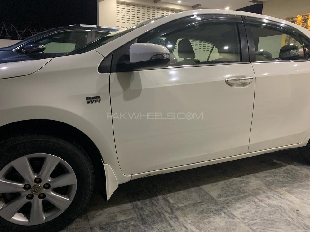 Toyota Corolla 2017 for Sale in Lahore Toyota Corolla 2017 for Sale in Lahore Image-9