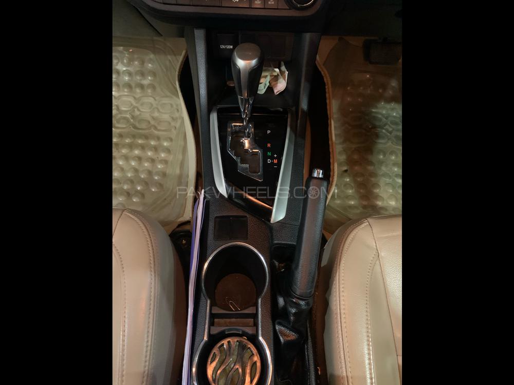 Toyota Corolla 2017 for Sale in Lahore Toyota Corolla 2017 for Sale in Lahore Image-18