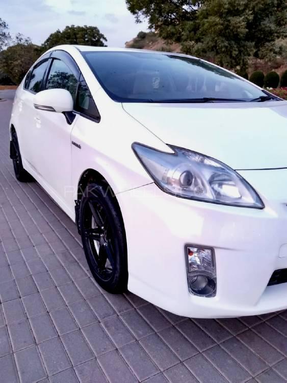 Toyota Prius 2010 for Sale in Karachi Toyota Prius 2010 for Sale in Karachi Image-8