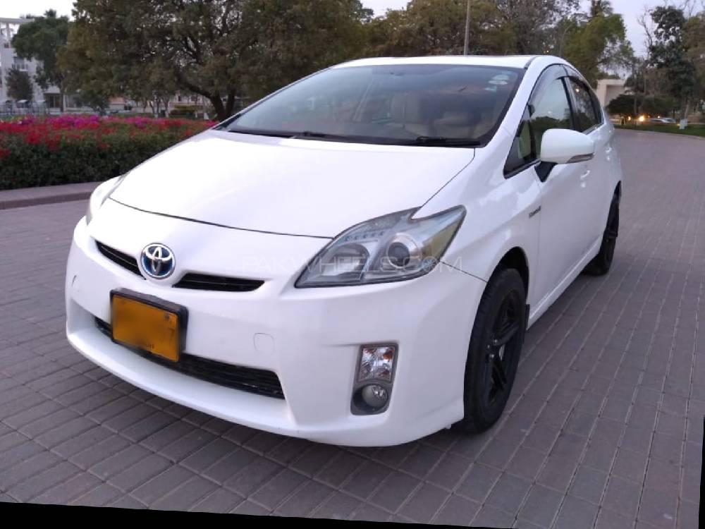 Toyota Prius 2010 for Sale in Karachi Toyota Prius 2010 for Sale in Karachi Image-4