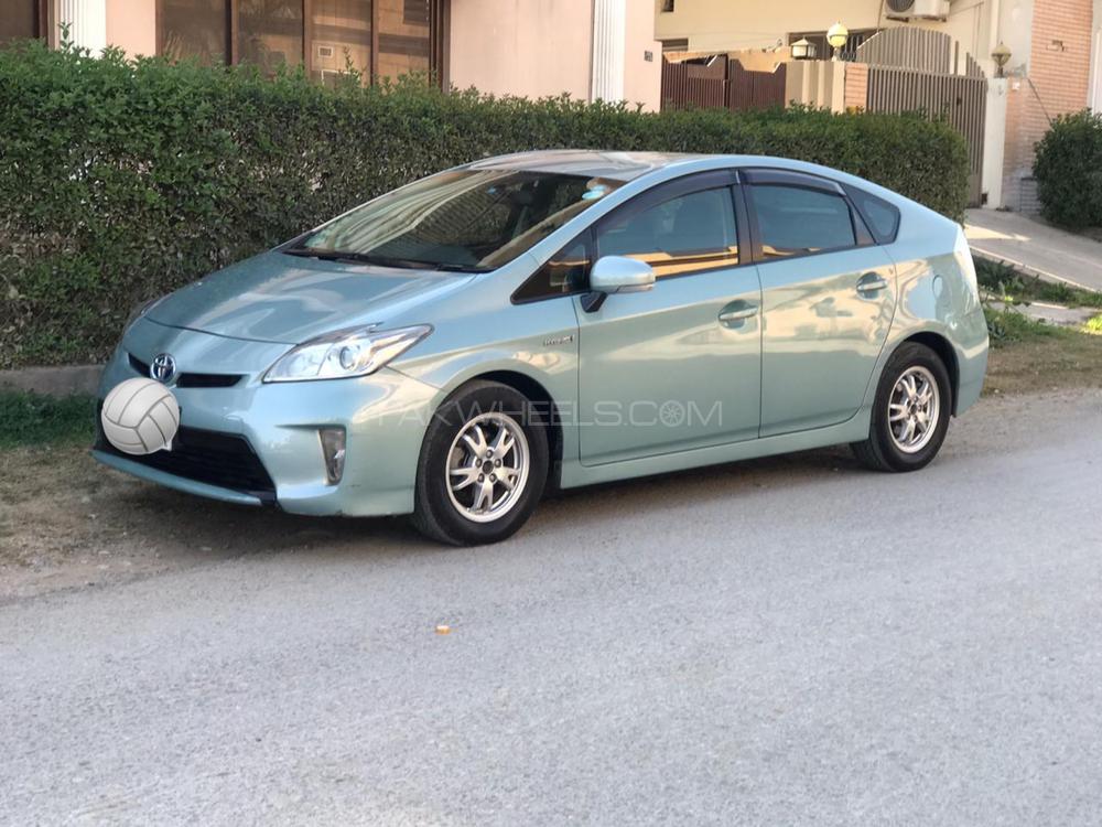Toyota Prius 2012 for Sale in Islamabad Image-1