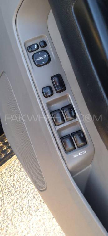 Toyota Surf 2005 for Sale in Karachi Toyota Surf 2005 for Sale in Karachi Image-7