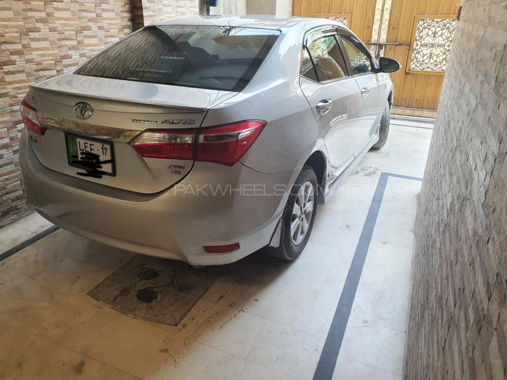 ٹویوٹا کرولا 2017 for Sale in لاہور ٹویوٹا کرولا 2017 for Sale in لاہور Image-4