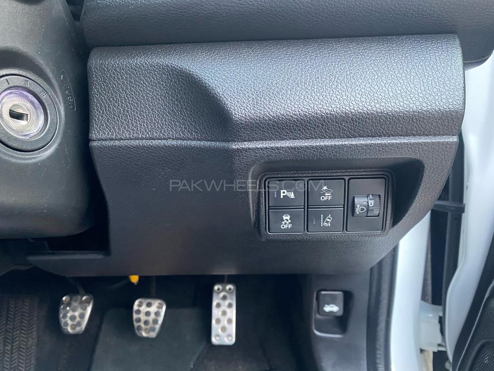 Honda Civic 2017 for Sale in Karachi Honda Civic 2017 for Sale in Karachi Image-5