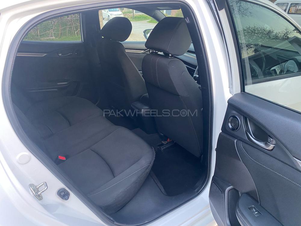 Honda Civic 2017 for Sale in Karachi Honda Civic 2017 for Sale in Karachi Image-12