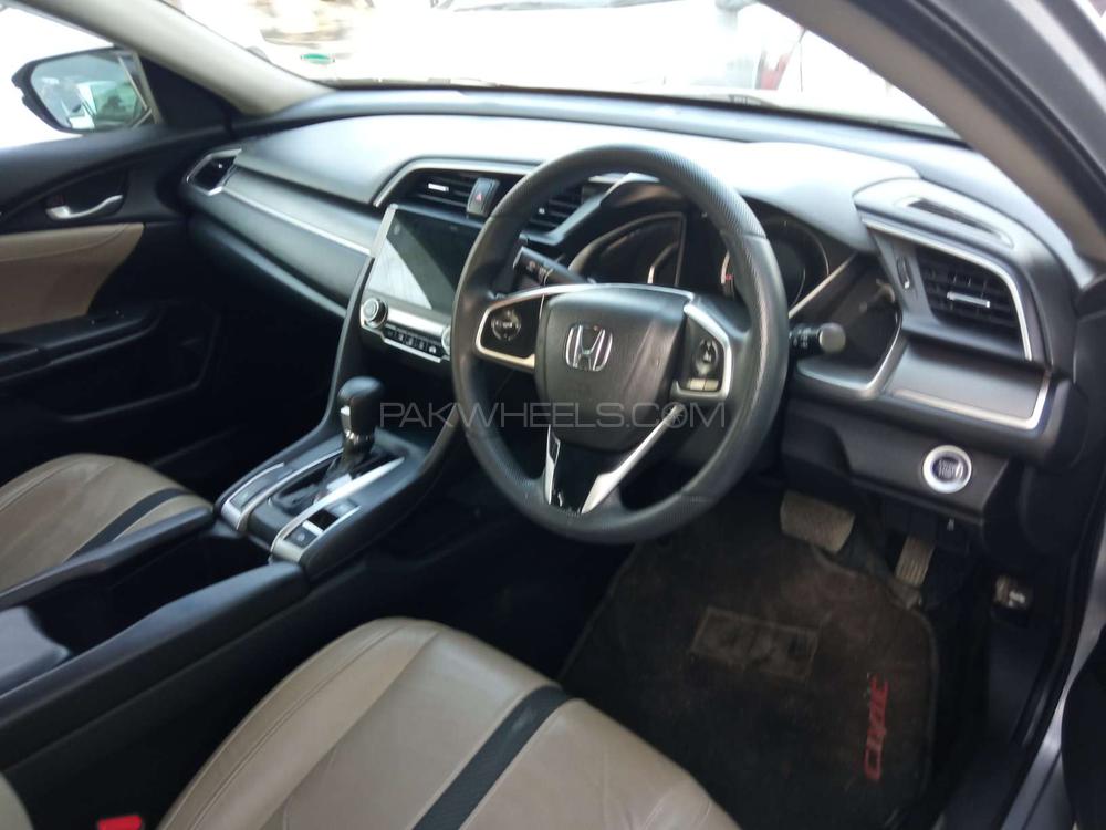 Honda Civic 2018 for Sale in Rawalpindi Honda Civic 2018 for Sale in Rawalpindi Image-6