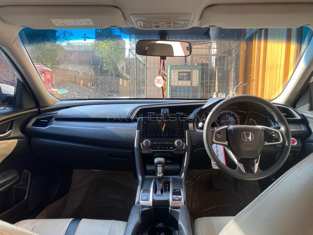 Honda Civic 2016 for Sale in Faisalabad Honda Civic 2016 for Sale in Faisalabad Image-11