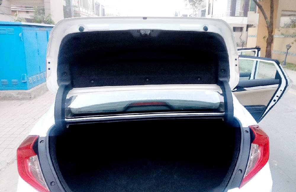 Honda Civic 2019 for Sale in Lahore Honda Civic 2019 for Sale in Lahore Image-9
