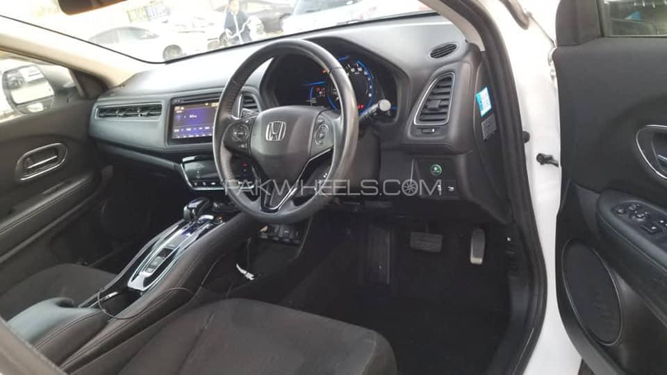 Honda Vezel 2014 for Sale in Karachi Honda Vezel 2014 for Sale in Karachi Image-5