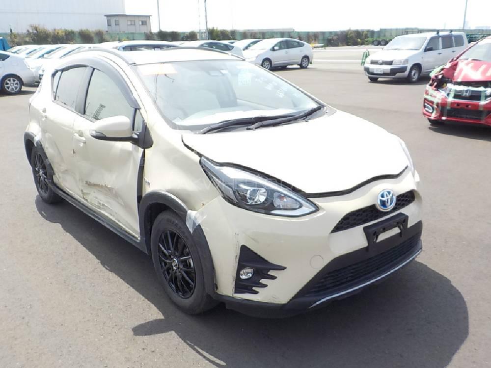 Toyota Aqua 2017 for Sale in Lahore Toyota Aqua 2017 for Sale in Lahore Image-10