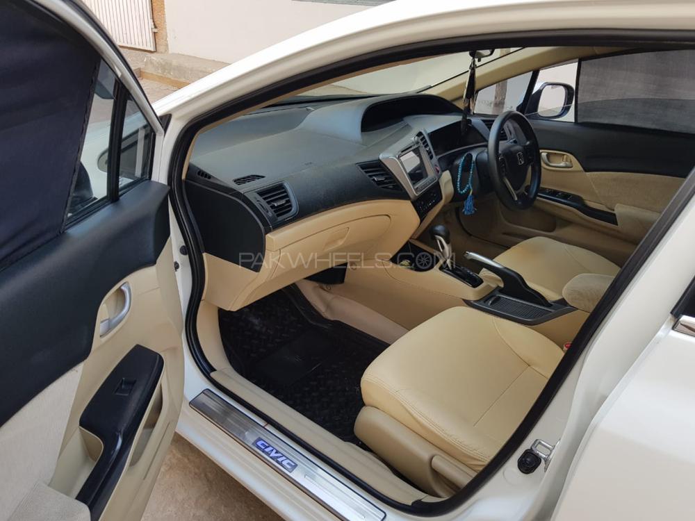 Honda Civic 2015 for Sale in Multan Honda Civic 2015 for Sale in Multan Image-6