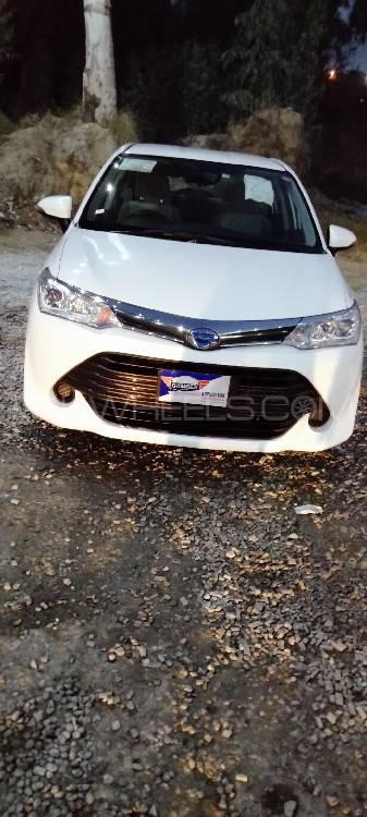 Toyota Corolla Axio 2016 for Sale in Nowshera Image-1