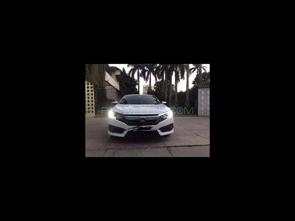 Honda Civic 2018 for Sale in Lahore Image-1