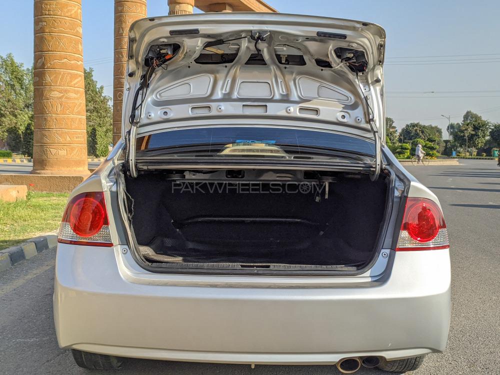 Honda Civic 2010 for Sale in Lahore Honda Civic 2010 for Sale in Lahore Image-10