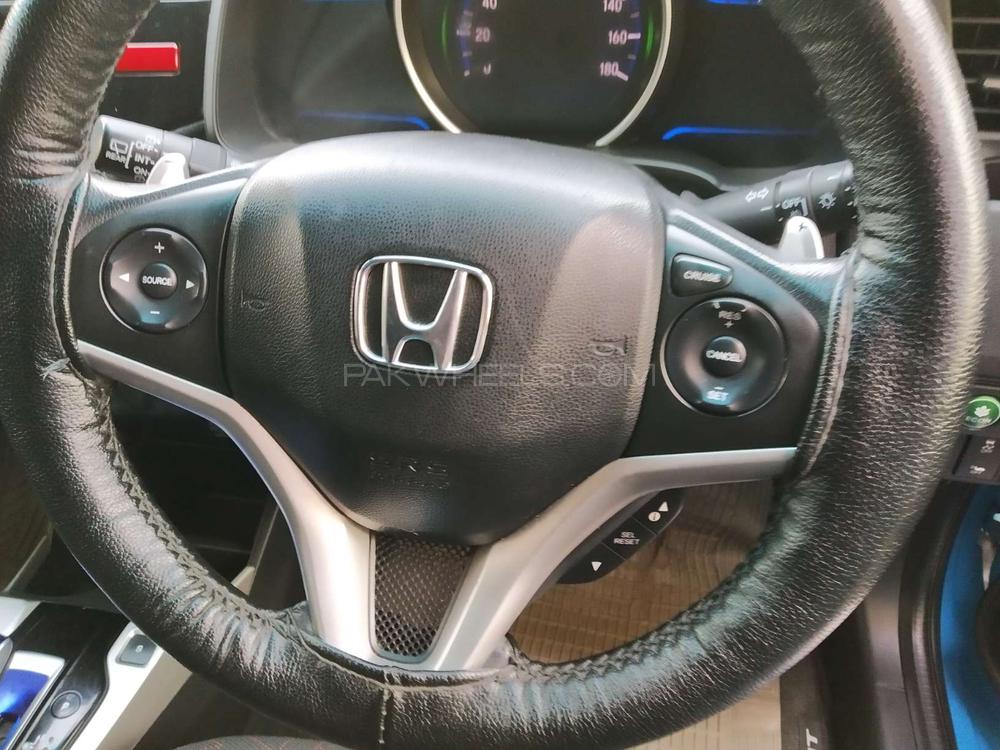 Honda Fit 2014 for Sale in Lahore Honda Fit 2014 for Sale in Lahore Image-6